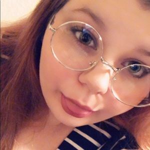 Meet your Posher, Shaelyn